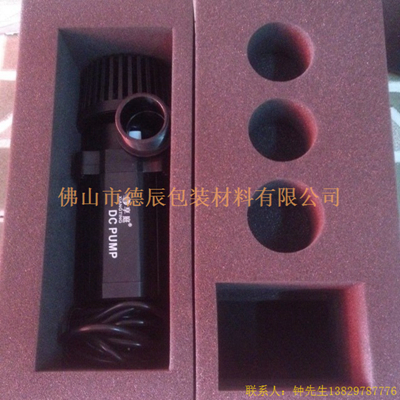 海綿內(nèi)托對(duì)各行各業(yè)產(chǎn)品起到絕緣、密封、防震、防塵、填充、隔音、固定，能夠保護(hù)包裝產(chǎn)品在運(yùn)輸過(guò)程中安然無(wú)恙，起到保護(hù)產(chǎn)品的一個(gè)作用，同時(shí)可以美化產(chǎn)品，提升產(chǎn)品檔次。
